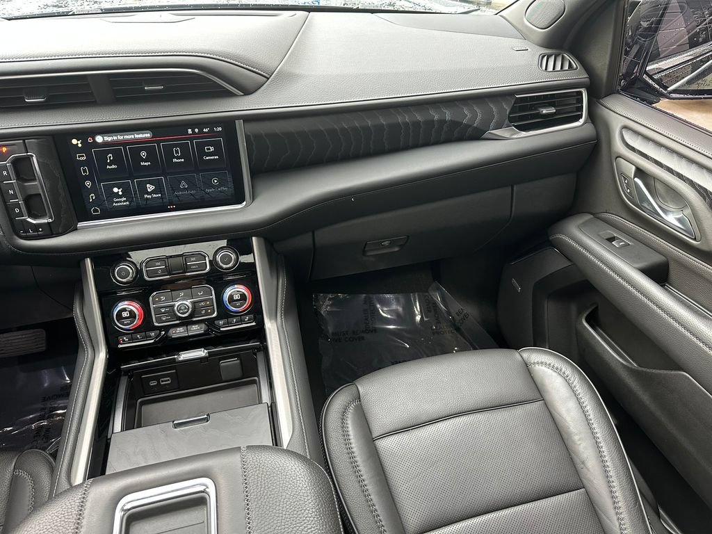 Used 2024 GMC Yukon Denali w/ Denali Reserve Package AWD/4WD image 55
