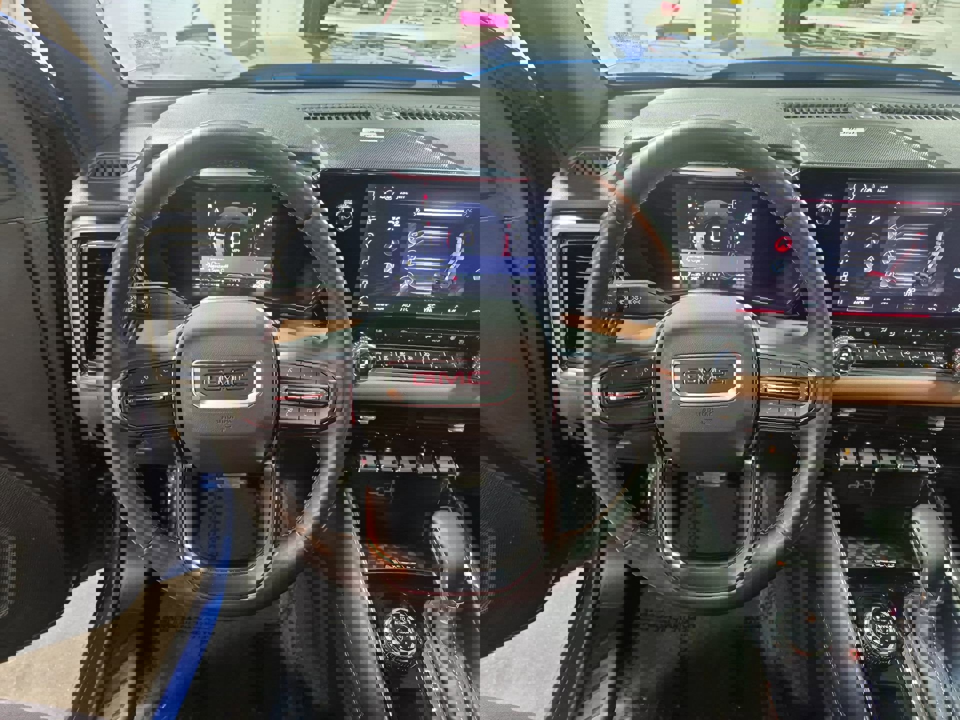 Used 2023 GMC Canyon AT4 w/ AT4 Premium Package image 12