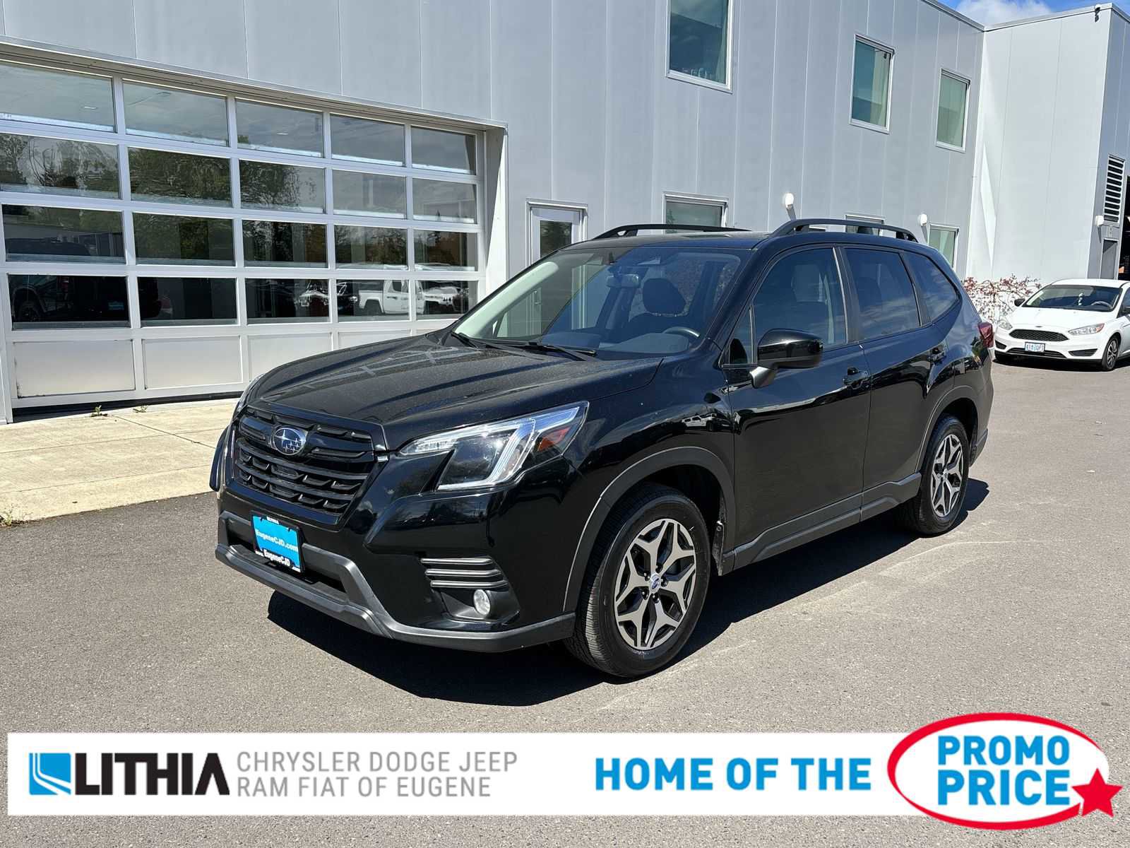 Used 2023 Subaru Forester Premium AWD/4WD image 1