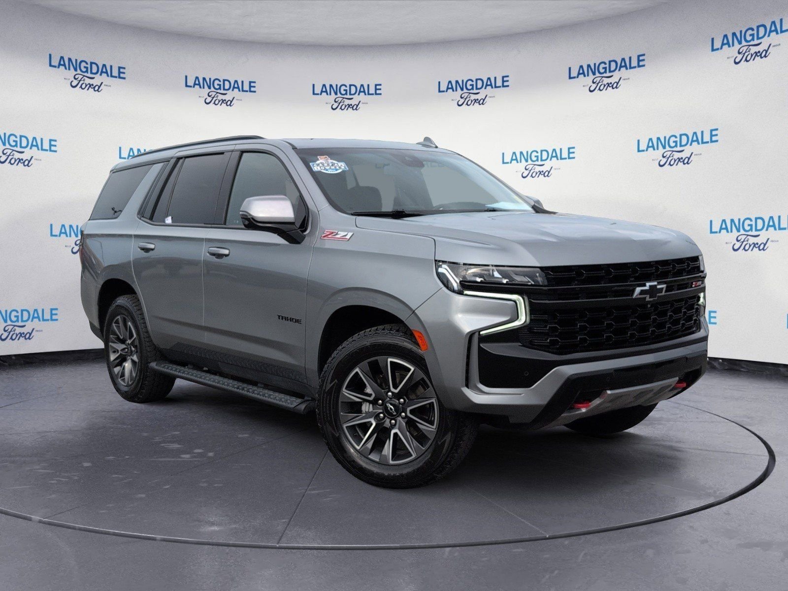 Used 2023 Chevrolet Tahoe Z71 w/ Z71 Off-Road Package AWD/4WD image 2