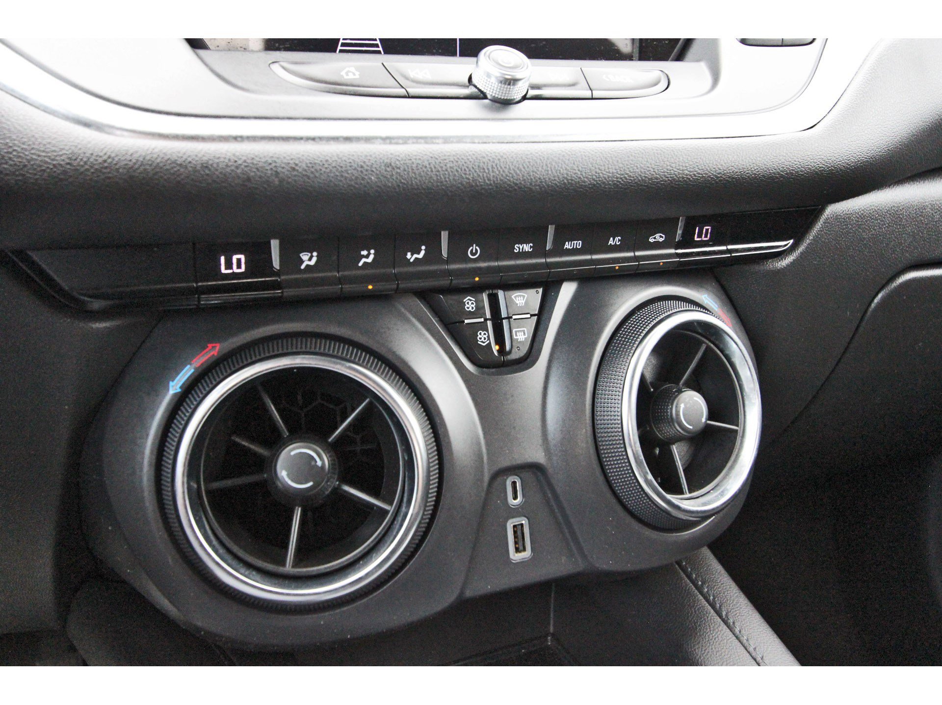 Used 2021 Chevrolet Blazer LT image 28