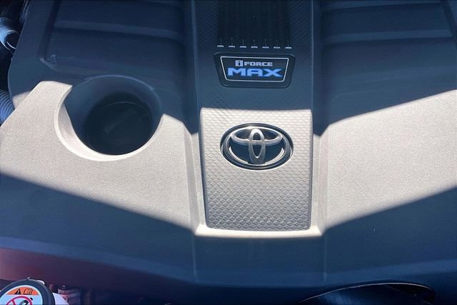 Used 2024 Toyota Sequoia Limited image 35