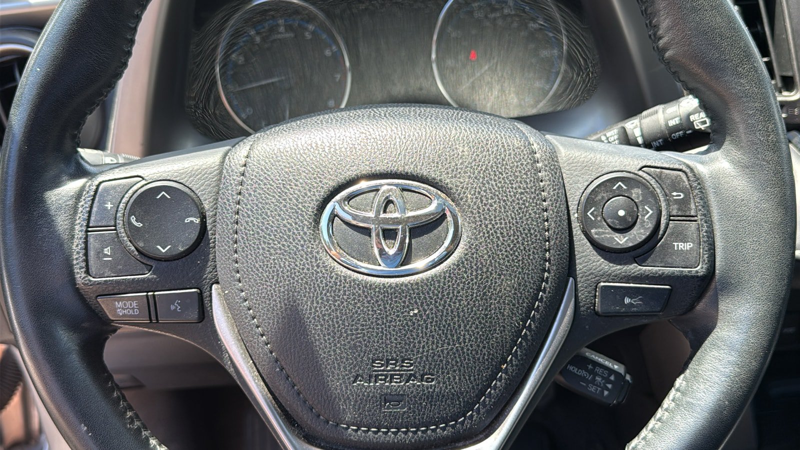 Used 2017 Toyota RAV4 Platinum w/ All Weather Liner Package AWD/4WD image 13