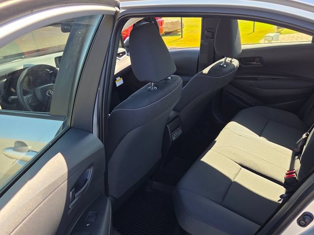 Used 2026 Toyota Corolla LE FWD image 7