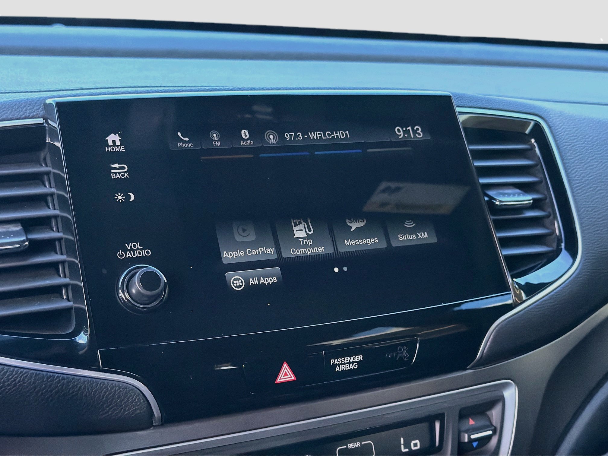 Certified 2025 Honda Passport EX-L image 12