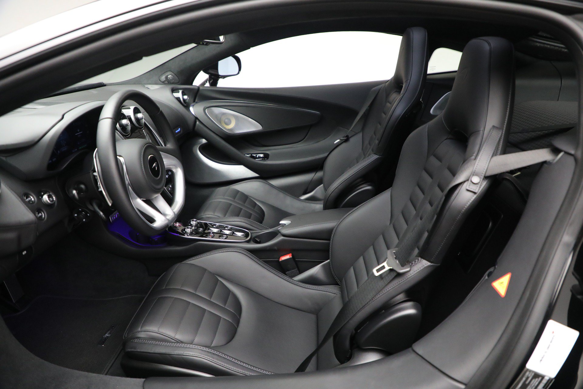 Used 2025 McLaren GTS RWD image 22