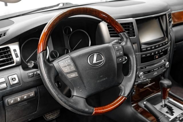 Used 2014 Lexus LX 570 4WD image 19