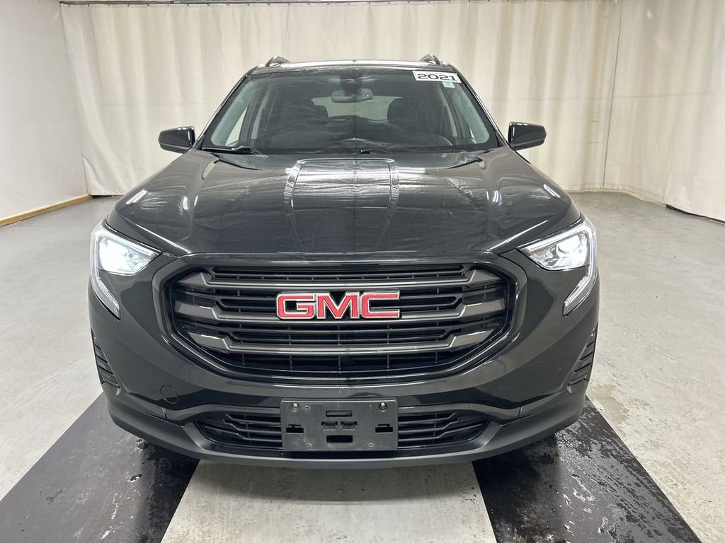 Used 2021 GMC Terrain SLE w/ Driver Convenience Package AWD/4WD image 3