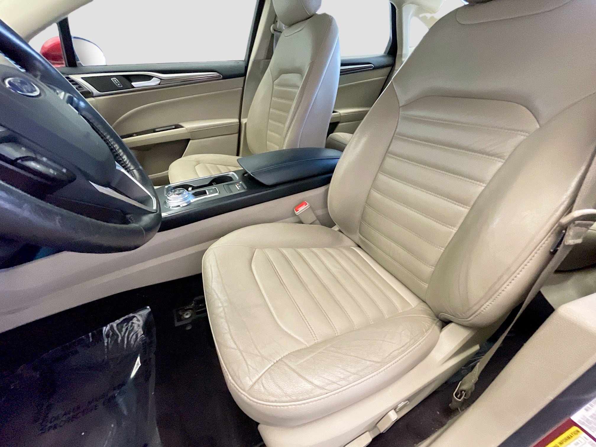 Used 2017 Ford Fusion SE w/ Fusion SE Technology Package image 13