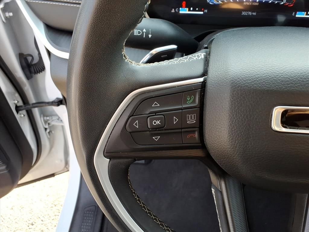 Used 2023 Jeep Grand Cherokee Altitude image 19