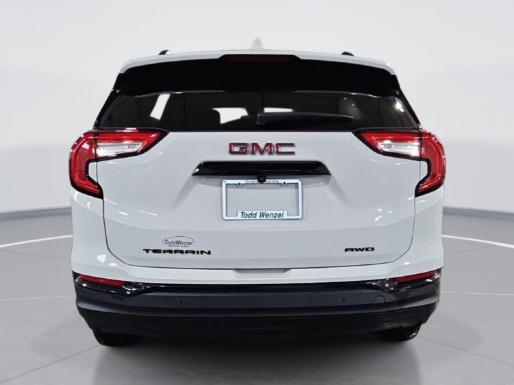 Certified 2024 GMC Terrain SLT w/ Elevation Edition AWD/4WD image 5