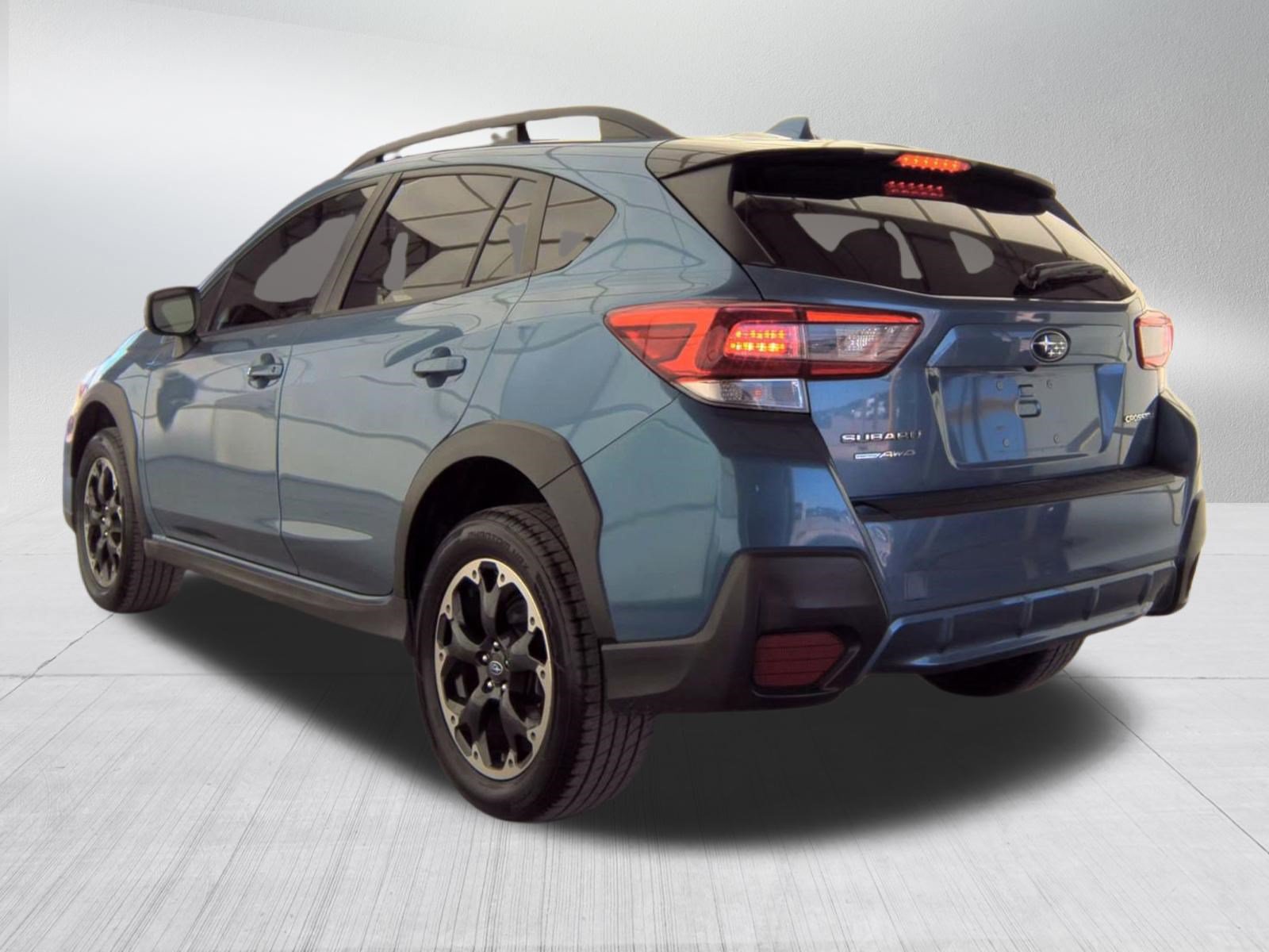 Used 2021 Subaru Crosstrek 2.0i Premium w/ Moonroof Package AWD/4WD image 8