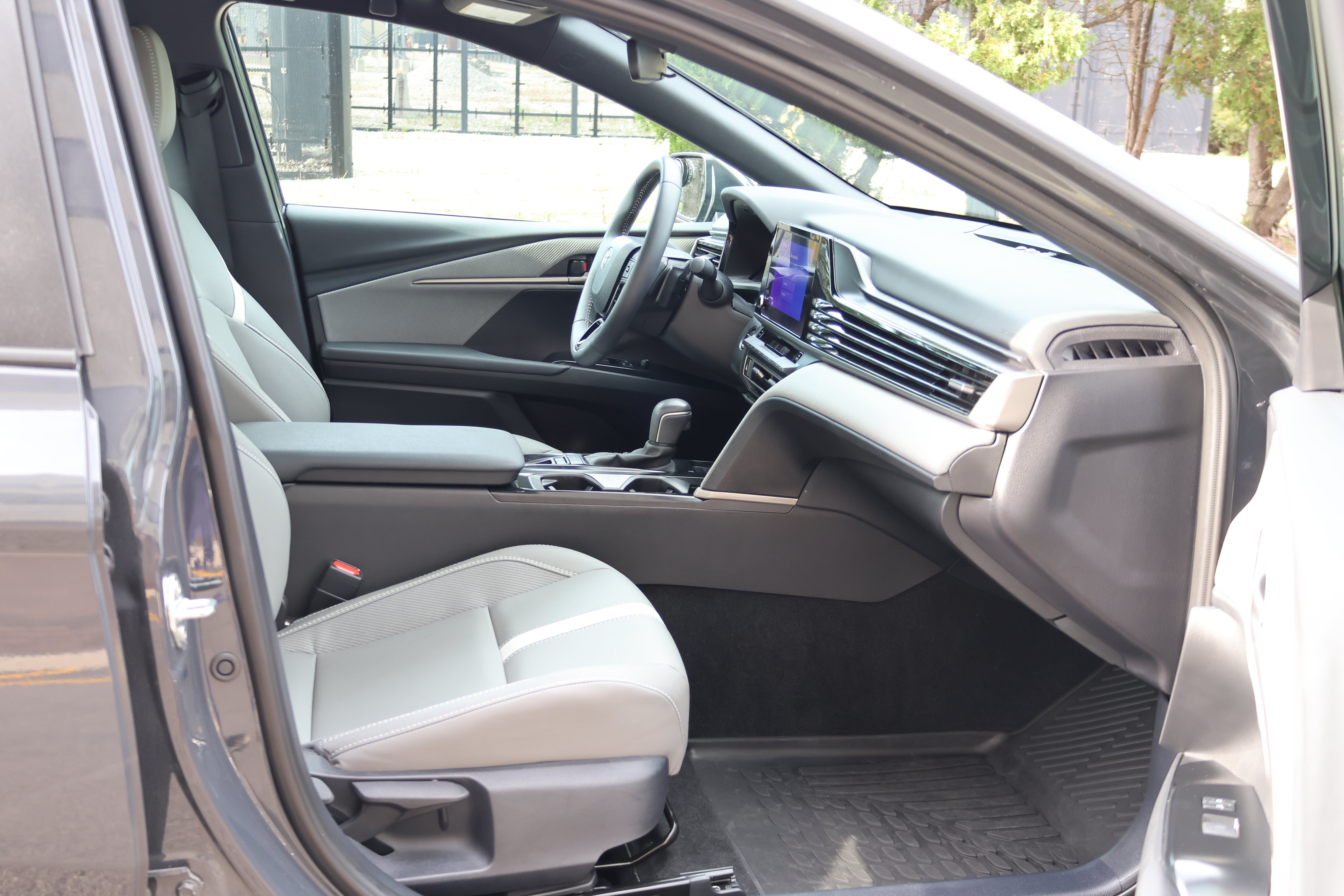 Certified 2025 Toyota Camry SE FWD image 34