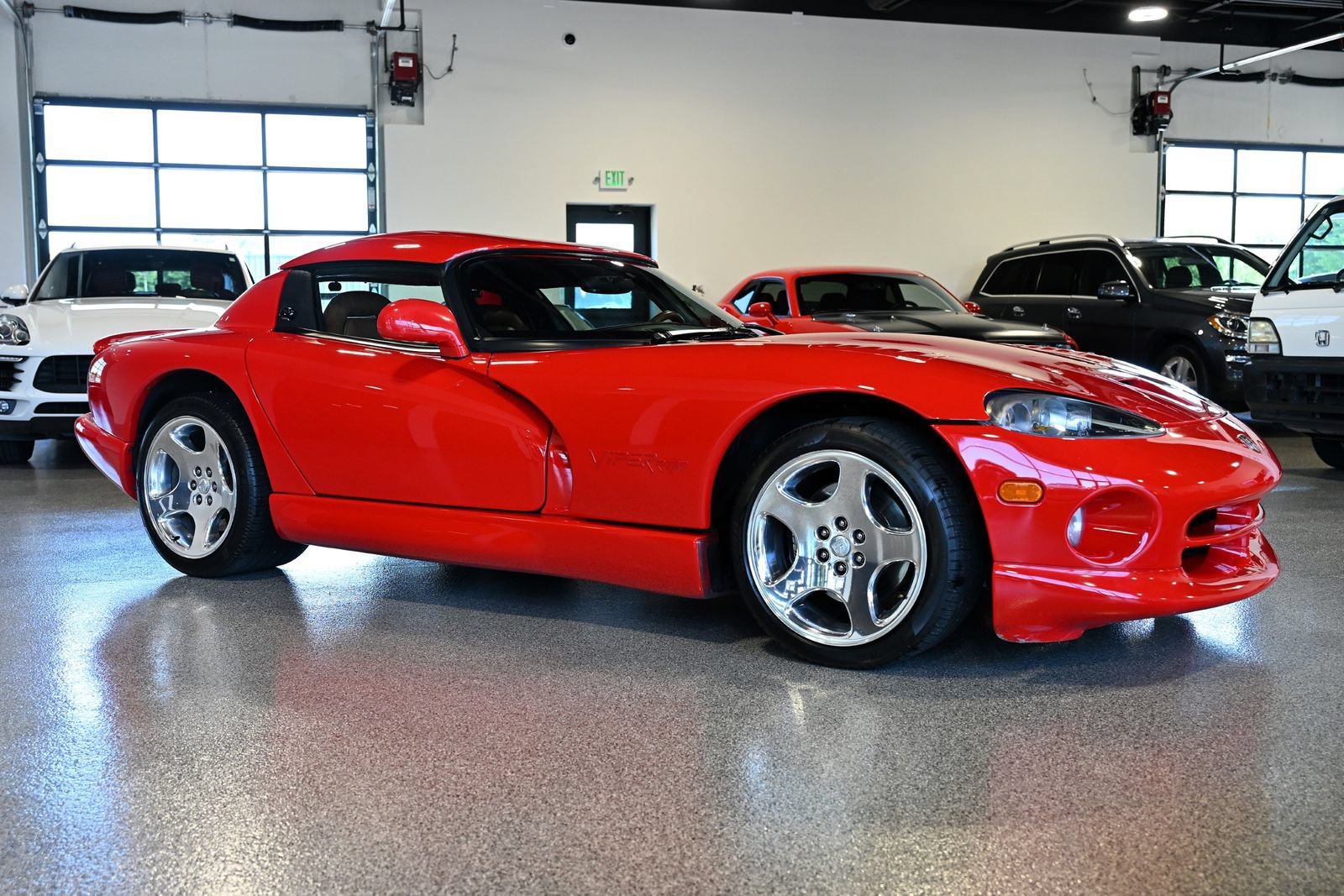 Used 2001 Dodge Viper RT/10 RWD image 3
