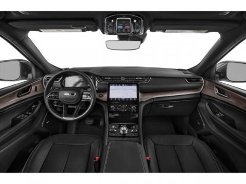 Used 2021 Jeep Grand Cherokee L Overland w/ Advanced Protech Group III AWD/4WD image 11