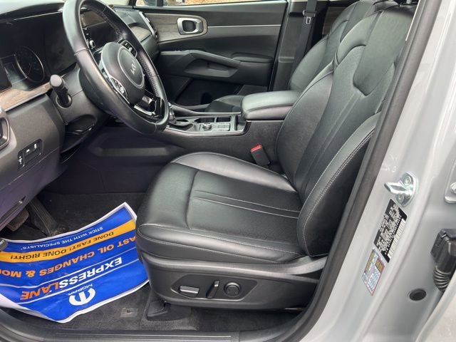Used 2022 Kia Sorento S w/ Panoramic Sunroof Package image 13