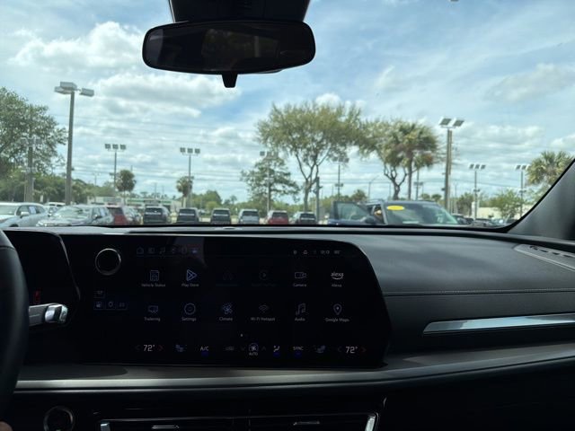 Certified 2025 Chevrolet Traverse LT FWD image 9