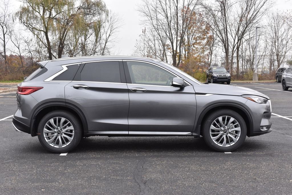 New 2025 INFINITI QX50 Luxe image 7
