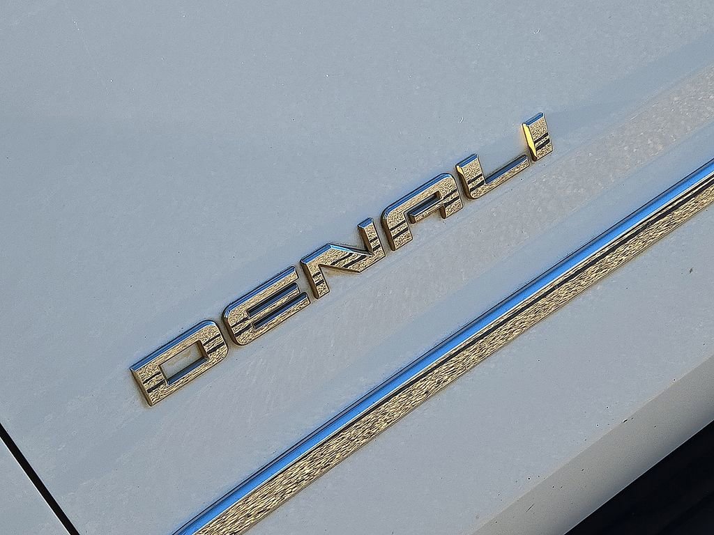 Used 2020 GMC Yukon XL Denali image 12