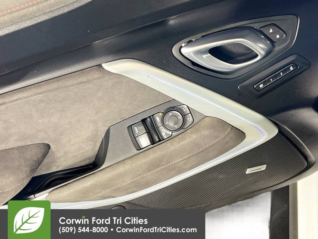 Used 2022 Chevrolet Camaro ZL1 RWD image 11