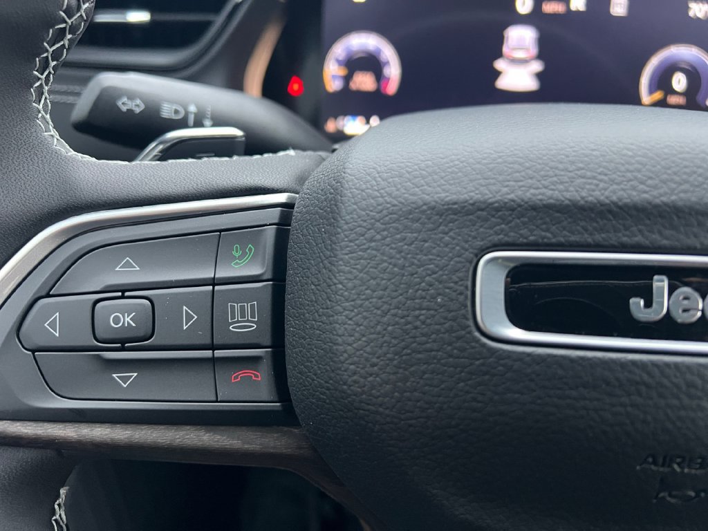 New 2027 Jeep Grand Cherokee L Limited RWD image 11
