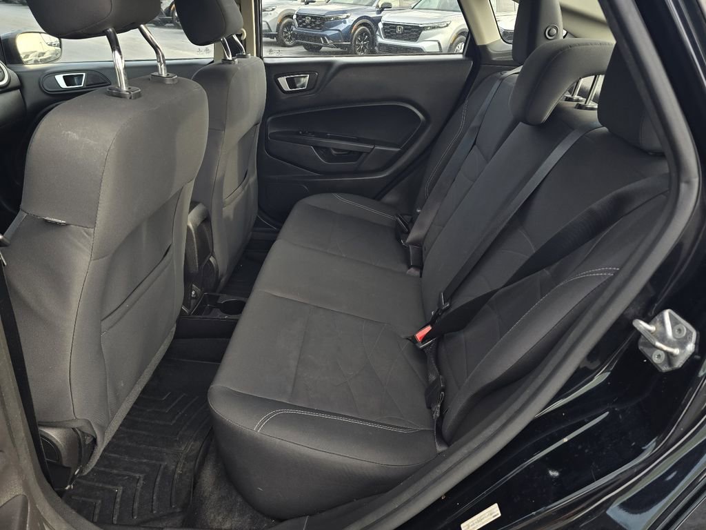 Used 2016 Ford Fiesta SE image 10