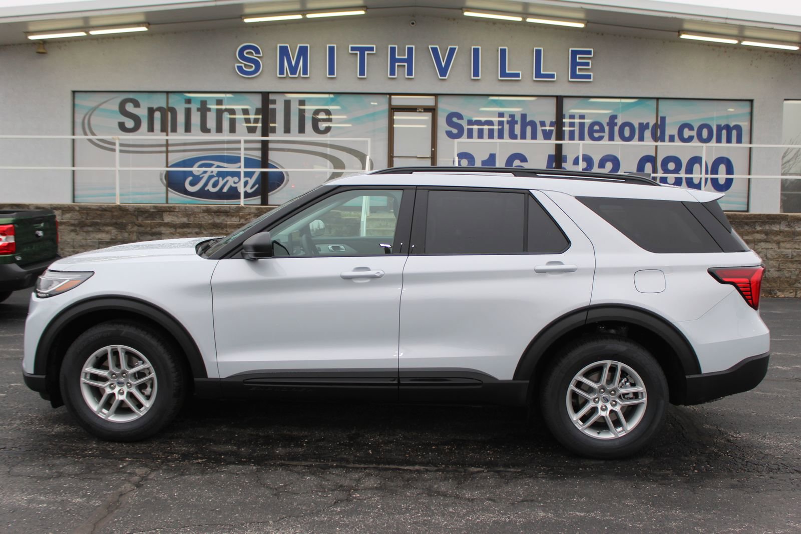 New 2026 Ford Explorer Active image 4