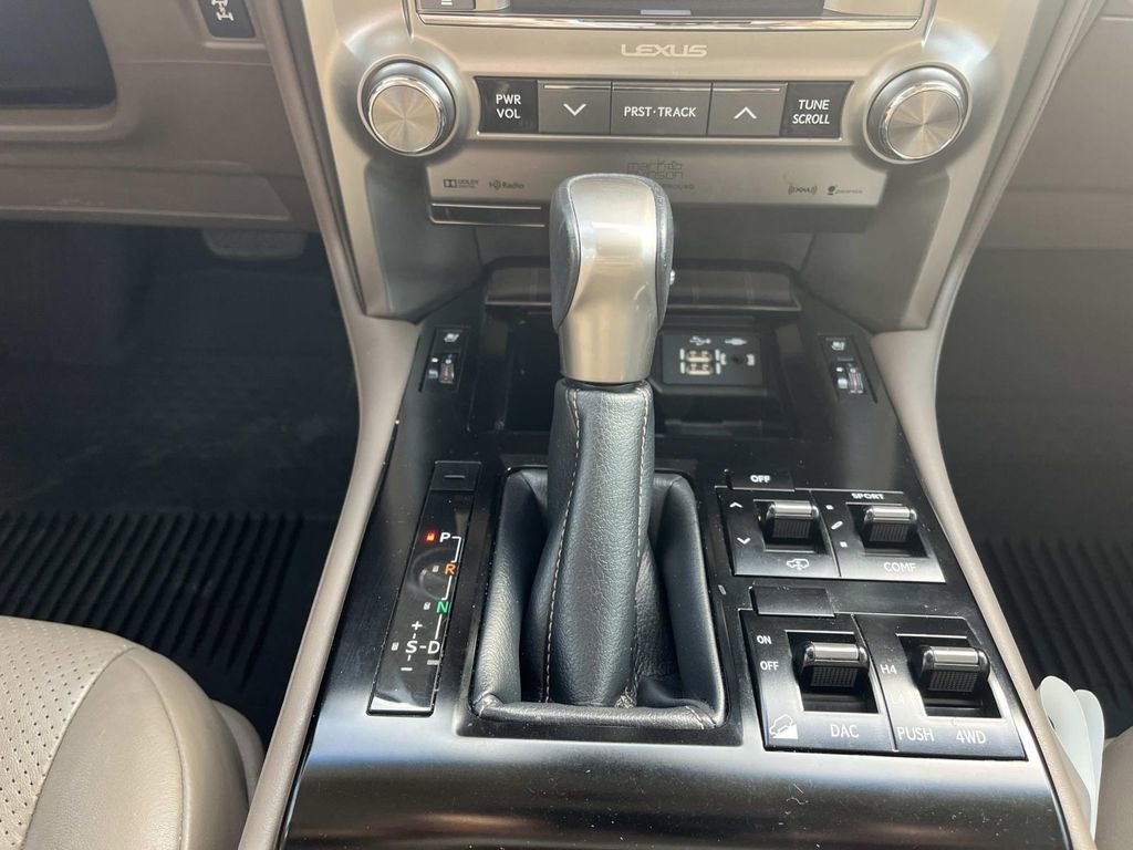 Used 2021 Lexus GX 460 Luxury w/ Sport Design Package image 15