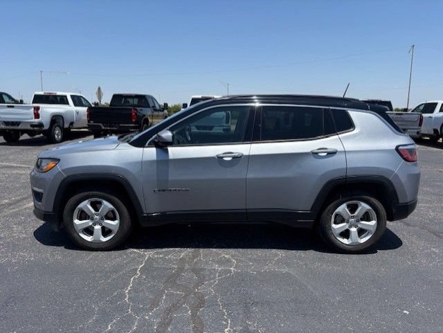 Used 2018 Jeep Compass Latitude w/ Popular Equipment Group FWD image 2