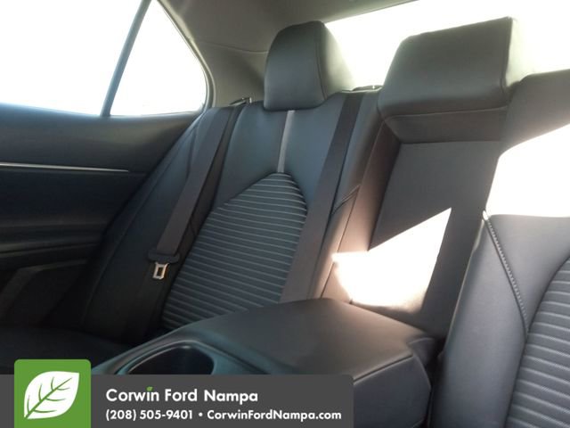 Used 2023 Toyota Camry SE w/ Cold Weather Package image 26