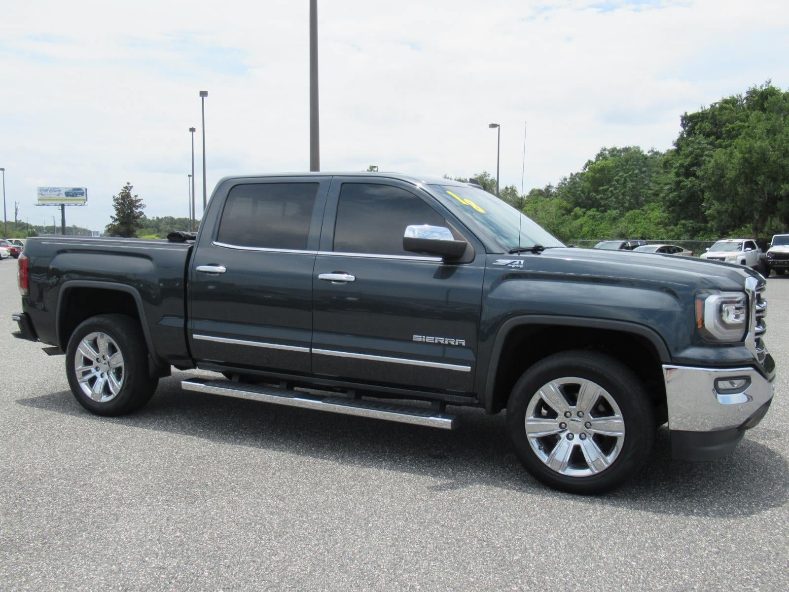 Used 2018 GMC Sierra 1500 SLT AWD/4WD image 2