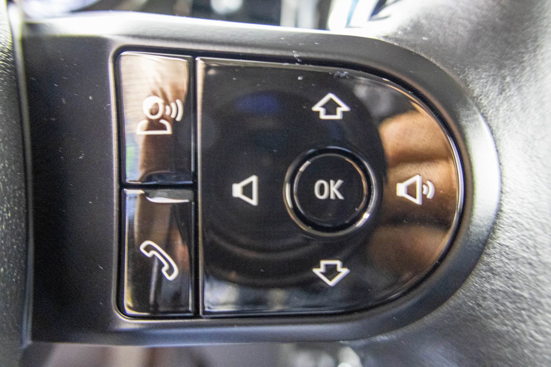 Used 2023 MINI Cooper SE image 32