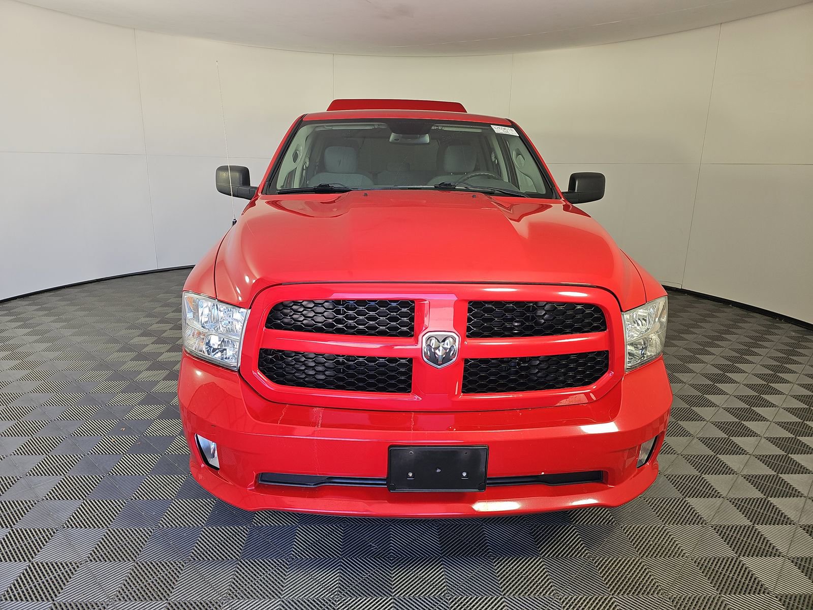 Used 2019 RAM 1500 Express AWD/4WD image 2
