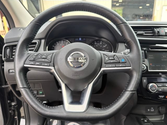Used 2022 Nissan Rogue Sport SL w/ Premium Package FWD image 26