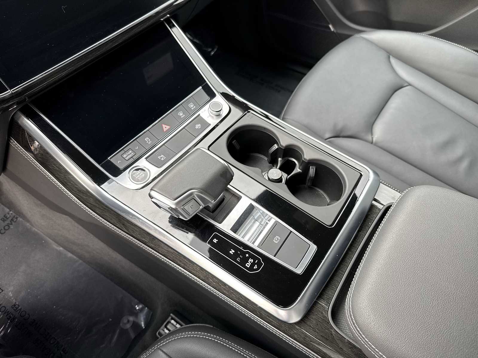 Used 2025 Audi Q7 3.0T Premium Plus image 22