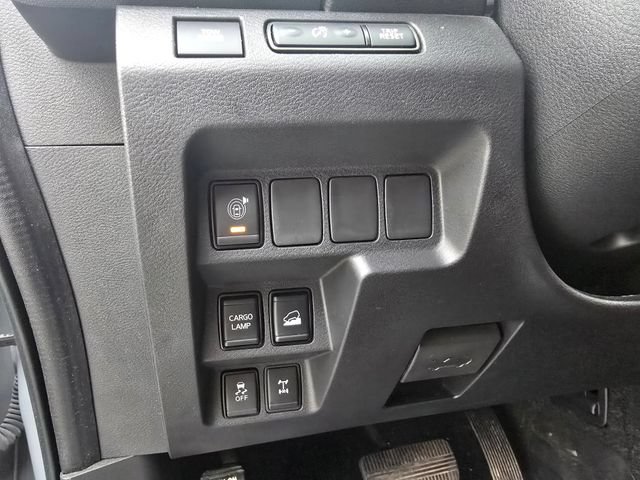 Used 2023 Nissan Frontier PRO-4X w/ Technology Package AWD/4WD image 17