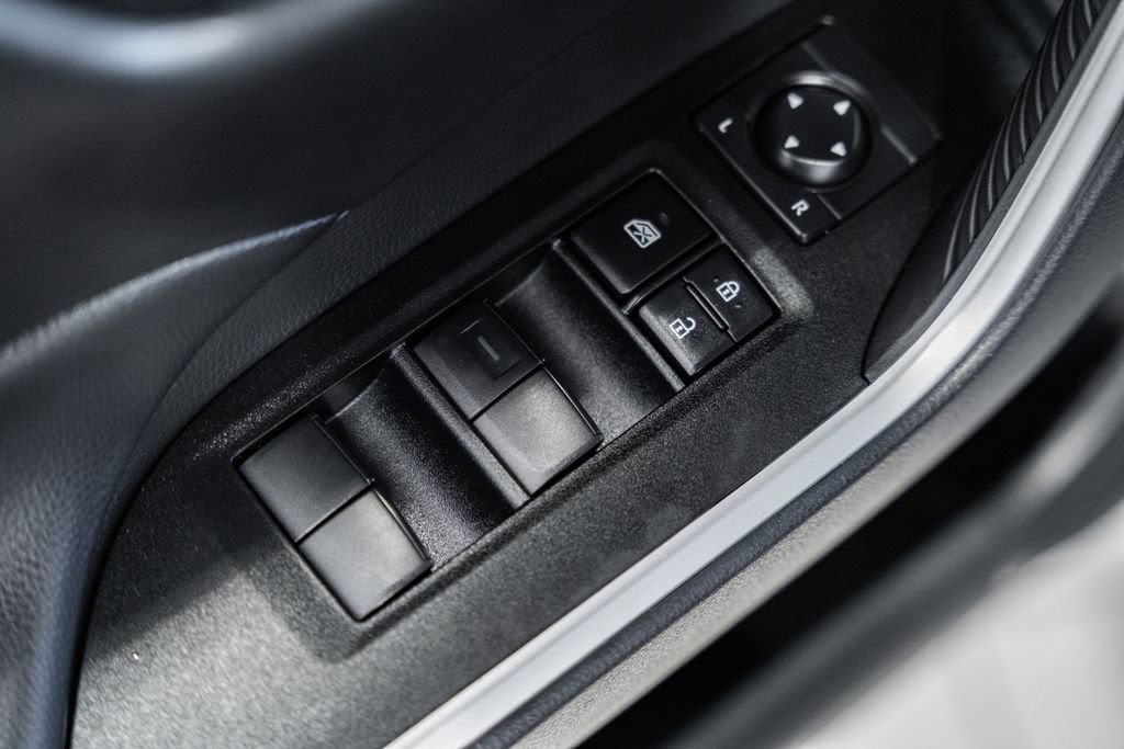 Used 2025 Toyota RAV4 LE image 30