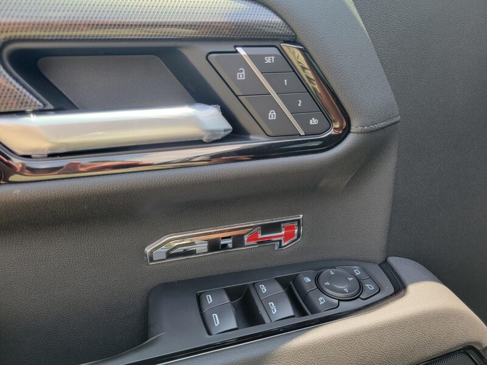 New 2026 GMC Sierra 1500 AT4 w/ AT4 Premium Package AWD/4WD image 16