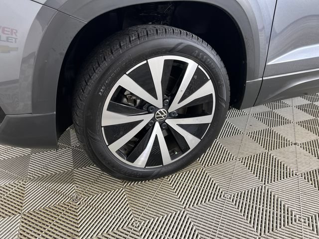 Used 2024 Volkswagen Taos SE FWD image 23