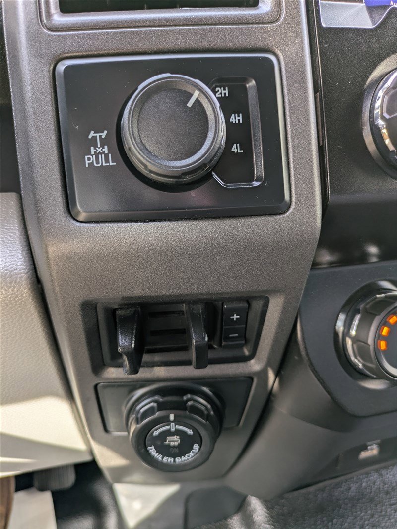 Used 2022 Ford F250 XL w/ STX Appearance Package image 28