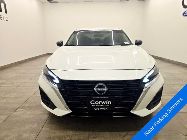Used 2024 Nissan Altima 2.5 SV FWD image 7