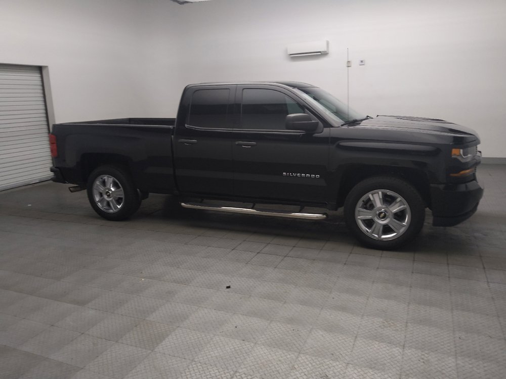 Used 2018 Chevrolet Silverado 1500 Custom w/ Trailering Package RWD image 11