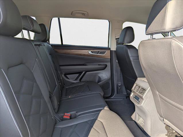 New 2026 Volkswagen Atlas SE FWD image 30