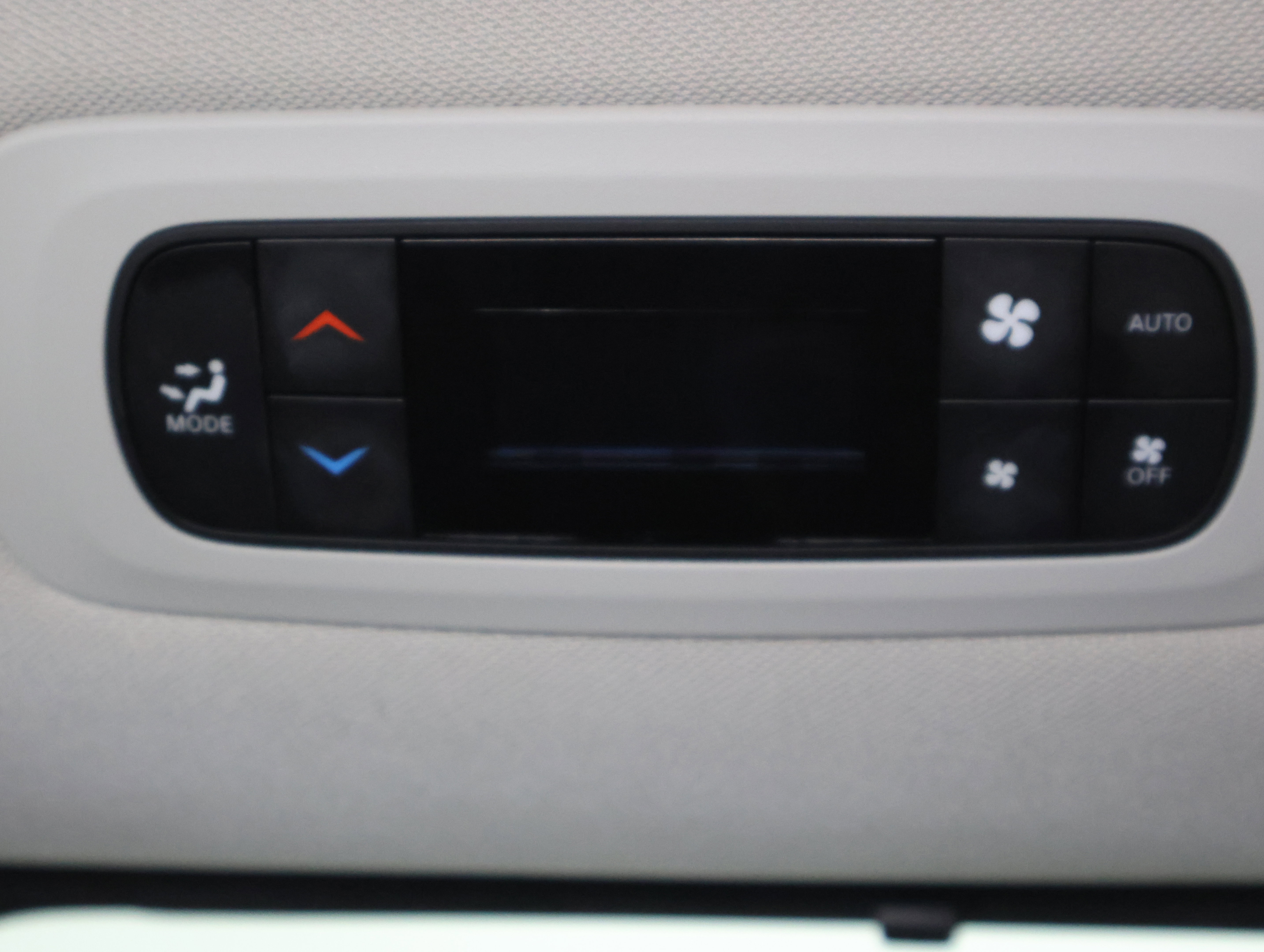 Used 2024 Chrysler Pacifica Touring-L FWD image 34