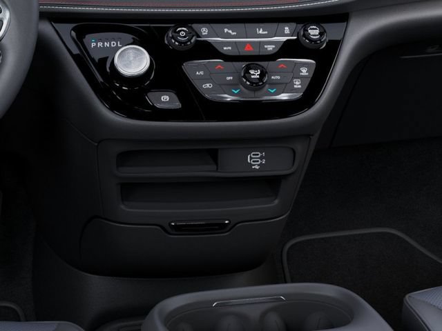 New 2027 Chrysler Pacifica Select AWD/4WD image 25