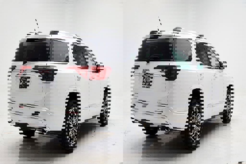 Used 2018 GMC Acadia Denali w/ Technology Package image 8