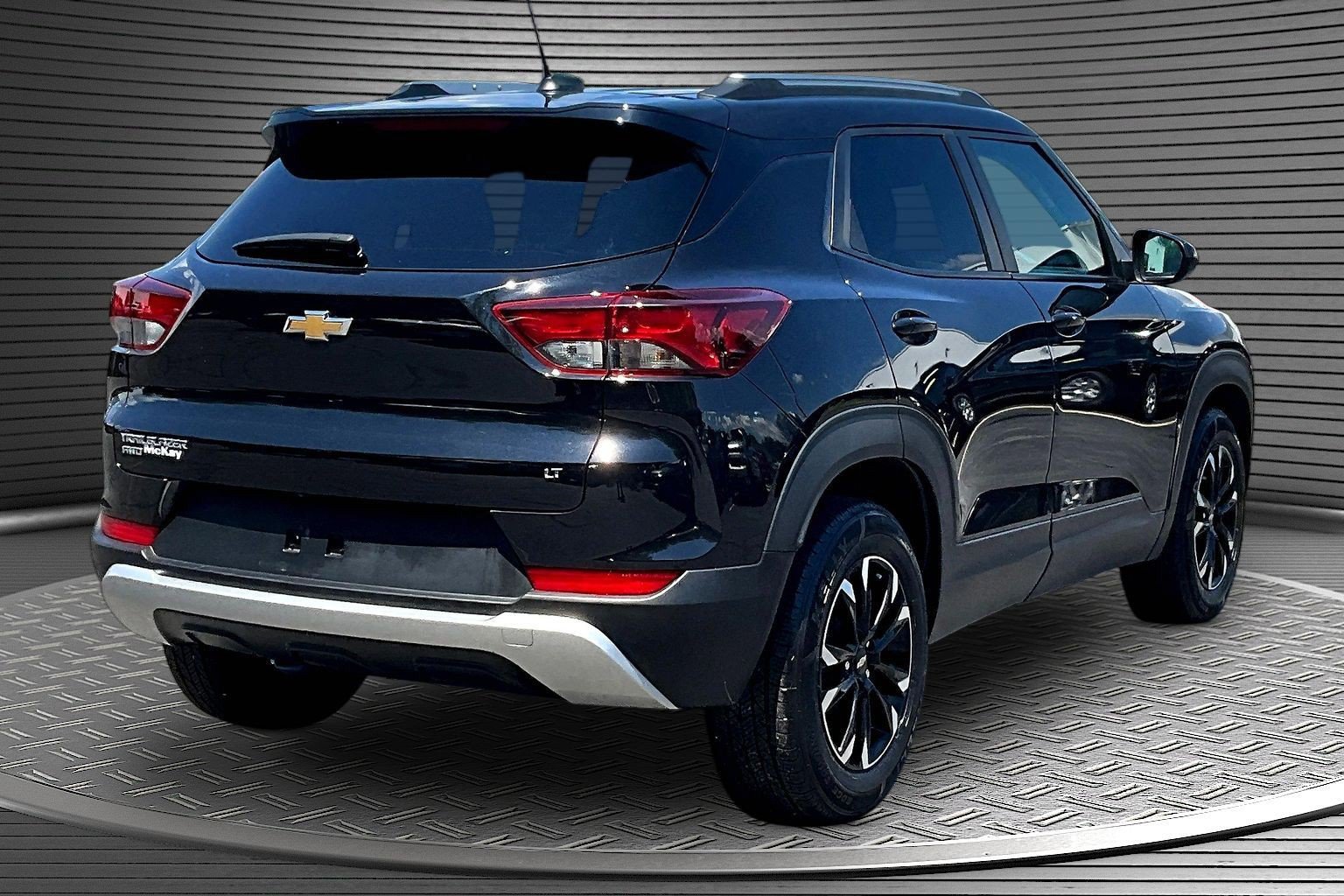 Used 2023 Chevrolet TrailBlazer LT w/ Convenience Package AWD/4WD image 6