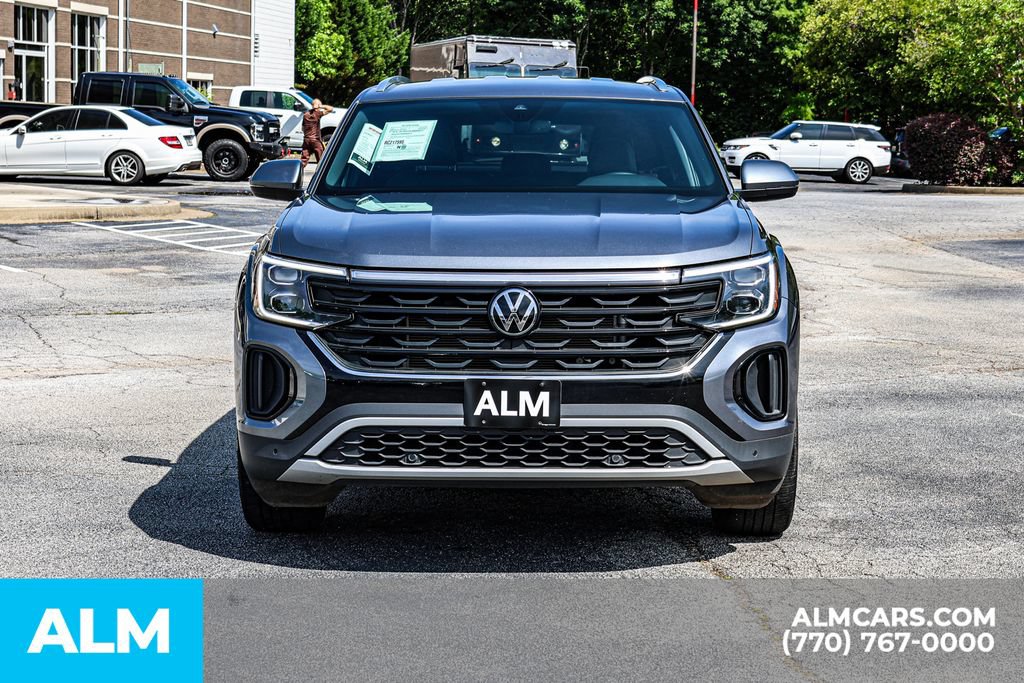 Used 2024 Volkswagen Atlas Cross Sport SE FWD image 11