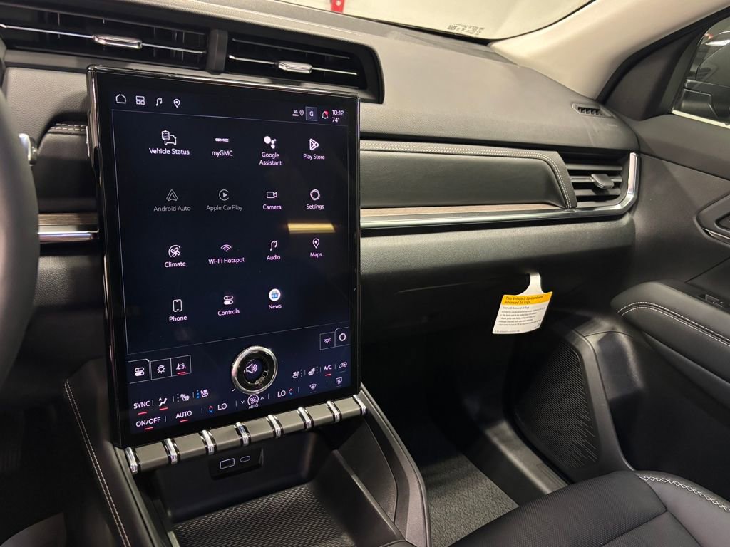 New 2026 GMC Terrain Denali w/ LPO, Floor Liner Package image 32