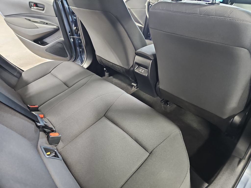 Used 2025 Toyota Corolla LE FWD image 11
